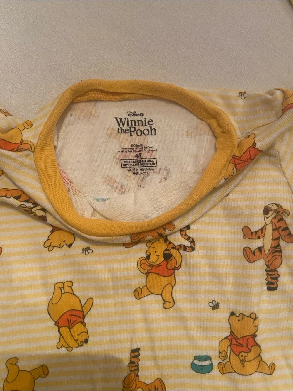 Disney Winnie the Pooh/Tigger Kids Pajama Set - 4 Pieces 🍯